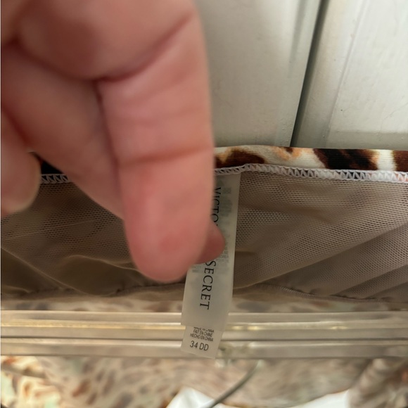 Victoria’s Secret tankini set 34DD - Picture 6 of 9